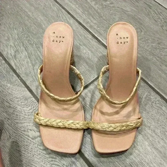 Target A New Day Rafia Block Heel Sandals Size 6 - Picture 2 of 4